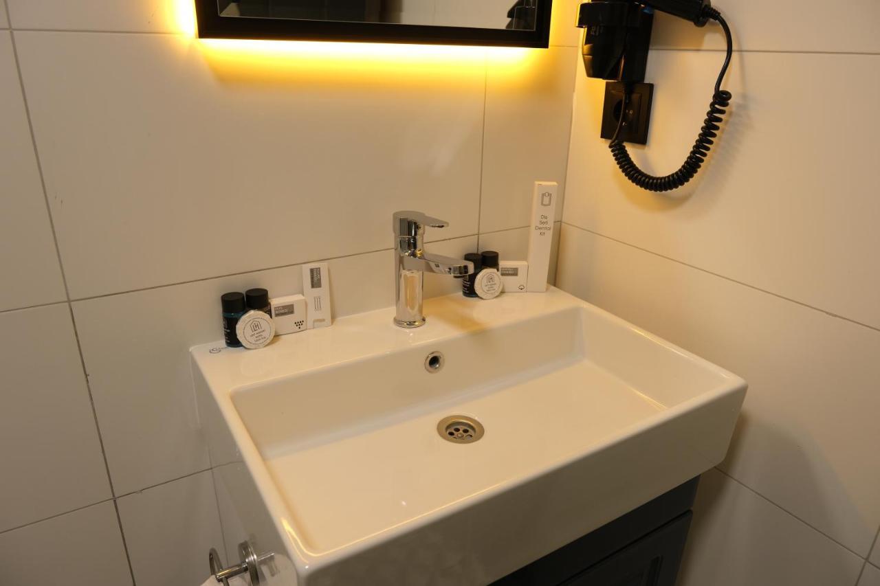 Park Hotel & Private Transportation Istanbul Airport-By Loft Arnavutkoy Eksteriør bilde